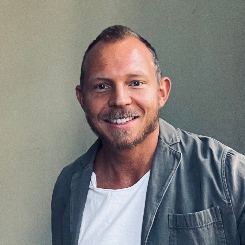 Professional headshot of Niclas Bergstedt, Test Automation Engineer